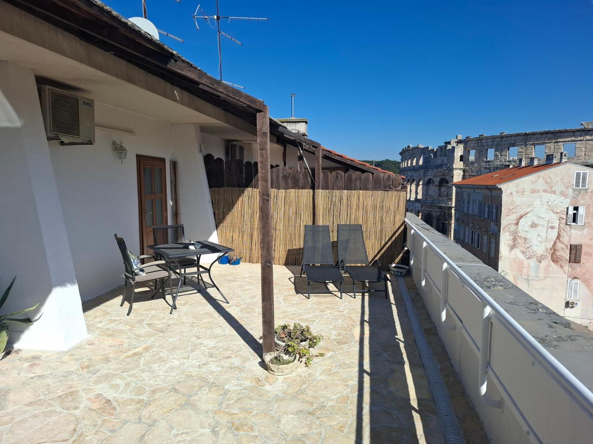 Terrace Dream View Over Amphitheatre Pola Esterno foto